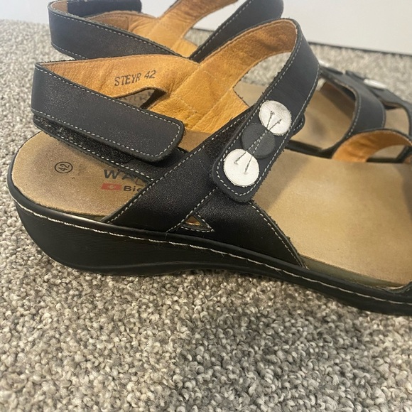Volks Walkers Black Strappy Slingbacks Comfort Velcro Steyr Sandals Size 42 / 11 - Picture 5 of 6